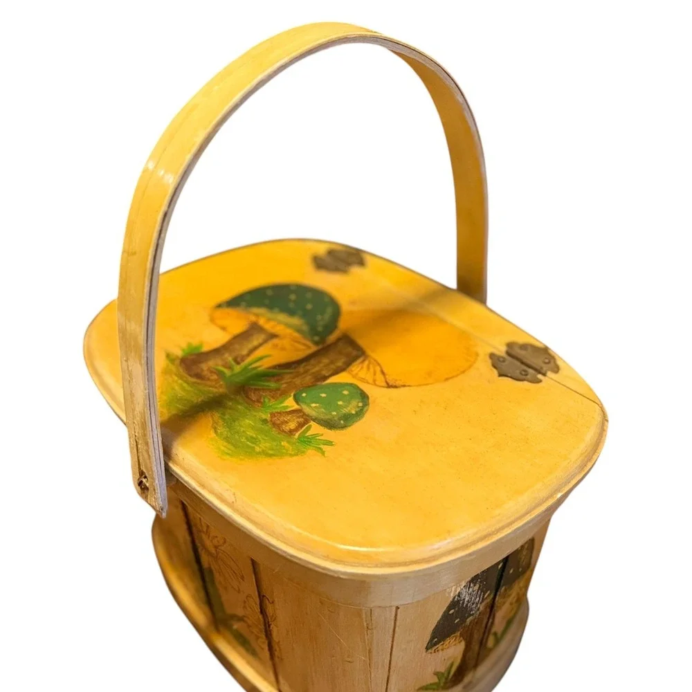 Vintage 1970s Mushroom Wooden Basket Purse Hand Painted Daisies Cottagecore